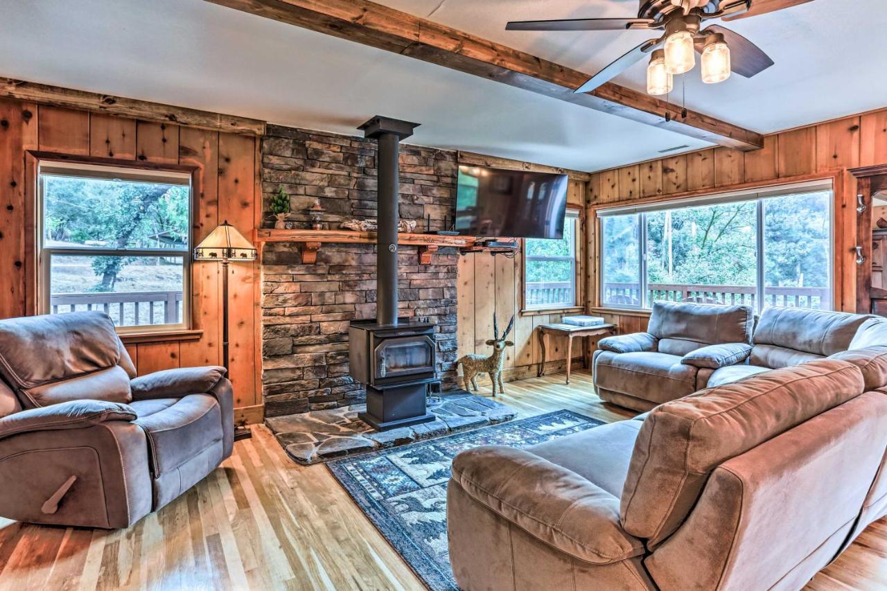 Rustic Oakhurst Retreat Less Than 4 Mi To Bass Lake! Villa Exterior photo